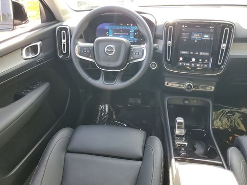 Certified 2026 Volvo XC40 B5 Plus AWD/4WD image 16