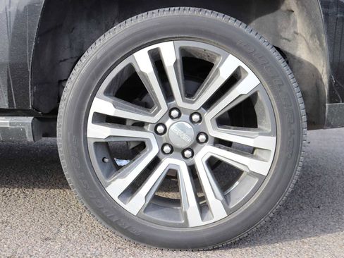 Used 2018 GMC Yukon Denali w/ Denali Ultimate Package image 9