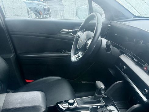 Certified 2023 Kia Sportage X-Line w/ X-Line Premium Package image 7