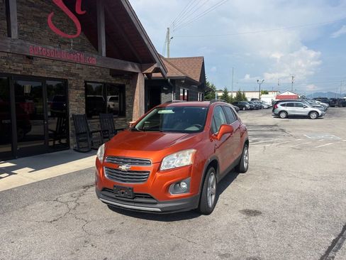 Used 2015 Chevrolet Trax LTZ AWD/4WD image 2