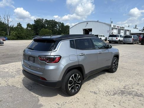 Used 2023 Jeep Compass Limited AWD/4WD image 4
