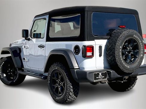 Used 2021 Jeep Wrangler Willys image 4