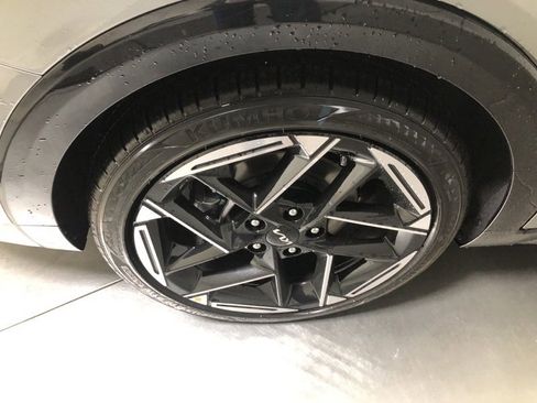 New 2025 Kia K4 GT-Line w/ GT-Line Sunroof Package image 9