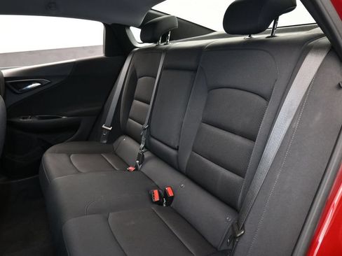 Used 2025 Chevrolet Malibu LT FWD image 31