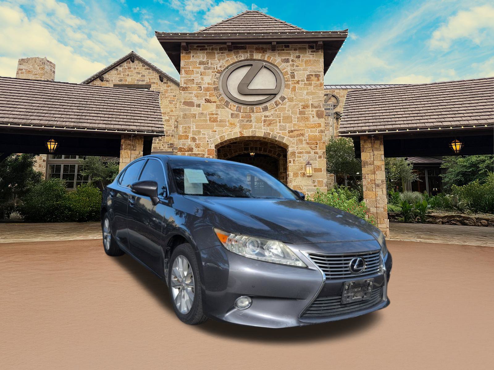Used 2015 Lexus ES 300h w/ Navigation System Package FWD image 2