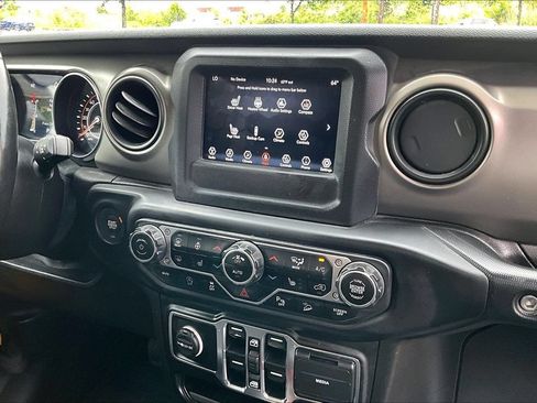 Used 2021 Jeep Wrangler Unlimited Sport AWD/4WD image 29