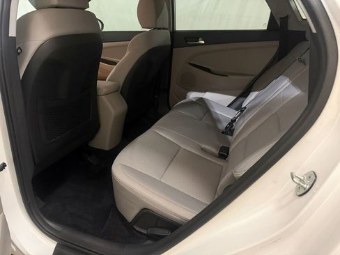 Used 2019 Hyundai Tucson SE w/ Cargo Package image 24