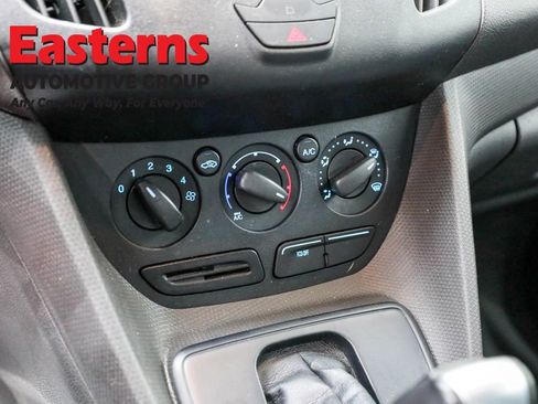 Used 2016 Ford Transit Connect XL image 18