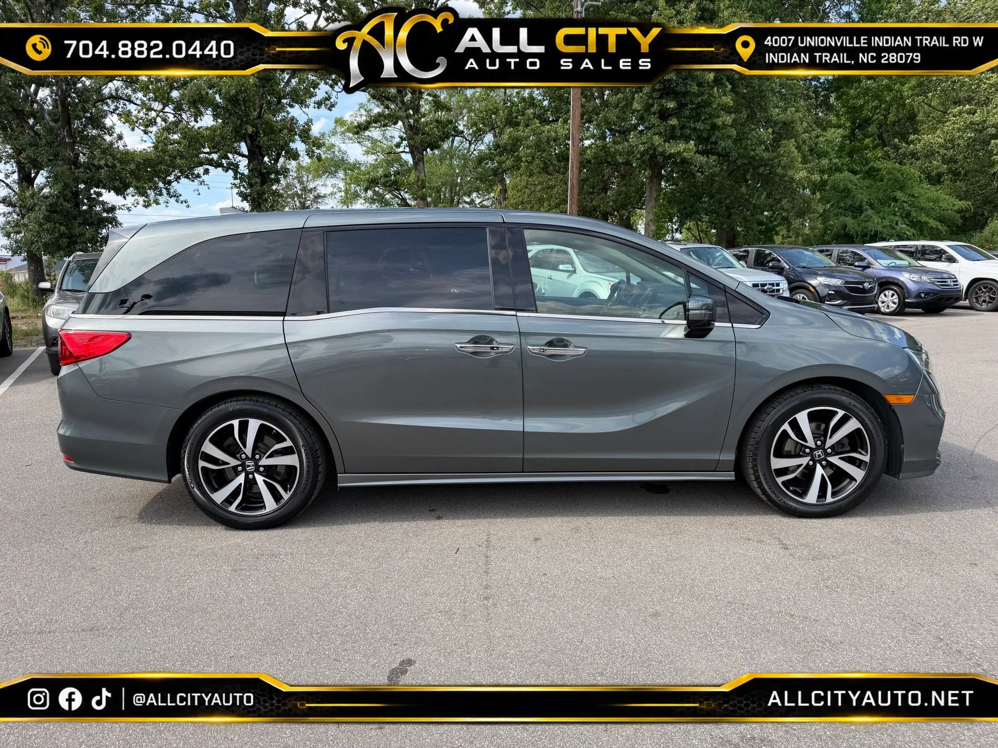 Used 2018 Honda Odyssey Elite image 8