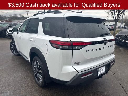 New 2026 Nissan Pathfinder Platinum image 6