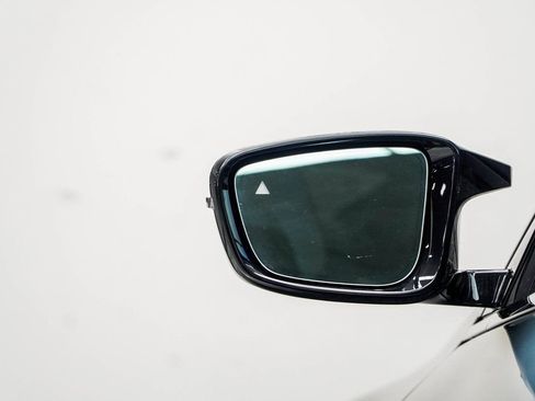 Used 2022 BMW M4 xDrive Competition w/ M Carbon Exterior Package image 15