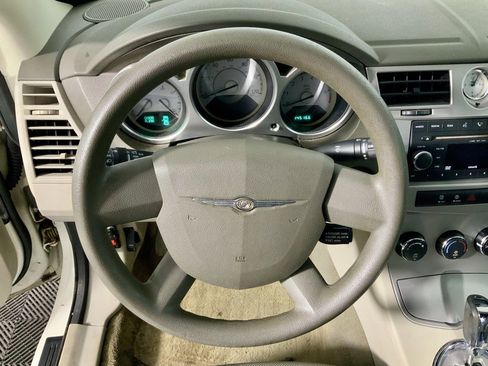 Used 2008 Chrysler Sebring Touring image 16