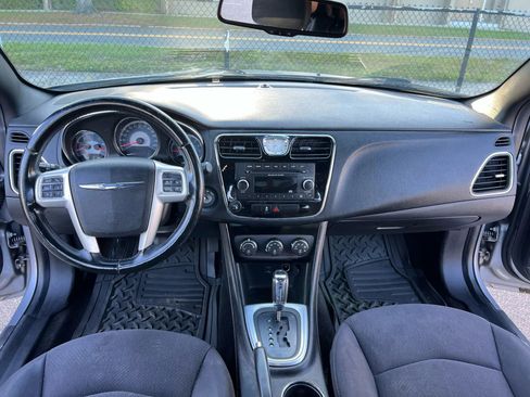 Used 2013 Chrysler 200 Touring image 14
