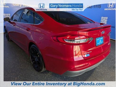 Used 2020 Ford Fusion SE w/ Equipment Group 151A image 8