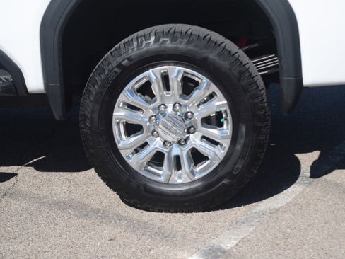 Used 2020 GMC Sierra 3500 Denali w/ Denali Ultimate Package image 29