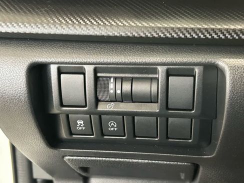 Used 2023 Subaru Crosstrek 2.0i Premium image 11