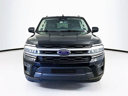 Certified 2024 Ford Expedition XLT RWD image 6