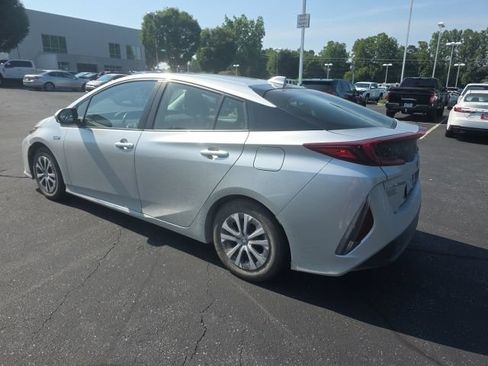 Used 2021 Toyota Prius Prime LE FWD image 7