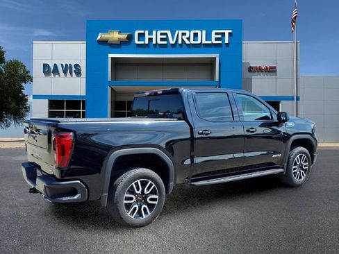 Used 2025 GMC Sierra 1500 AT4 w/ AT4 Premium Package AWD/4WD image 3