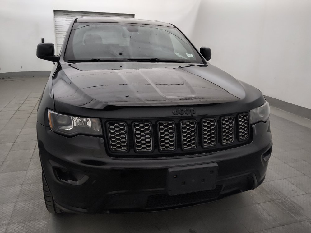 Used 2018 Jeep Grand Cherokee Altitude AWD/4WD image 14