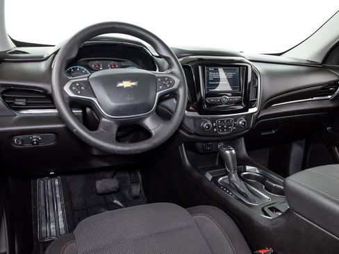 Used 2020 Chevrolet Traverse LS FWD image 7