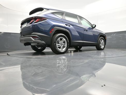 Certified 2025 Hyundai Tucson SE image 29