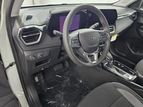 New 2026 Chevrolet TrailBlazer LT w/ Convenience Package FWD image 12