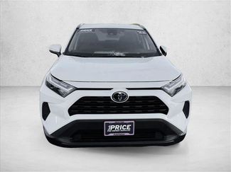 Used 2025 Toyota RAV4 XLE video 2