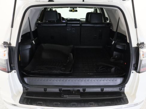 Used 2017 Toyota 4Runner Limited AWD/4WD image 36