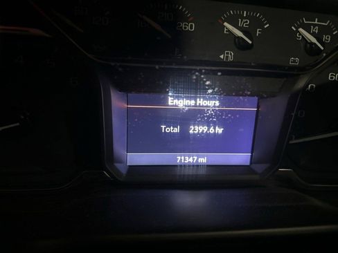 Used 2021 GMC Sierra 1500 SLE image 9