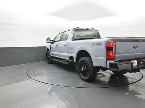 New 2026 Ford F250 Lariat w/ Black Appearance Package AWD/4WD image 5