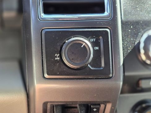 Used 2017 Ford F250 XLT w/ XLT Value Package image 35