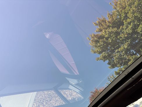 Certified 2025 BMW 530i xDrive w/ M Sport Package image 28