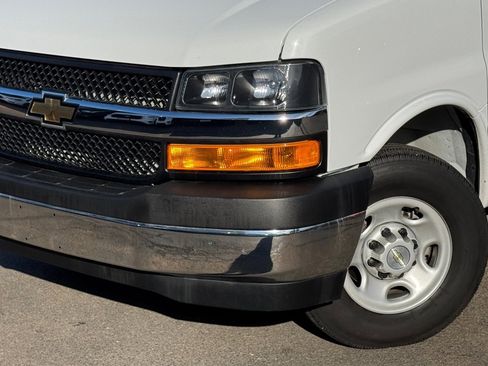 Used 2024 Chevrolet Express 2500 w/ Driver Convenience Package image 3