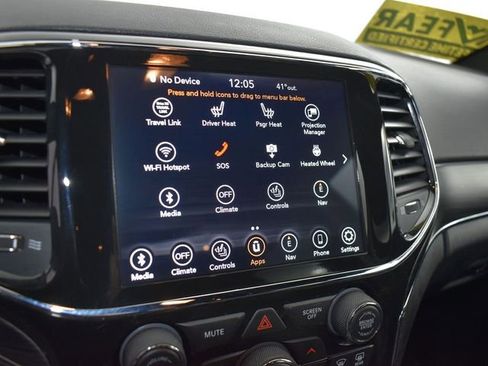 Used 2021 Jeep Grand Cherokee Limited image 23