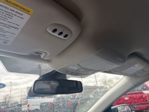 Used 2024 Ford Edge SEL w/ Convenience Package image 38