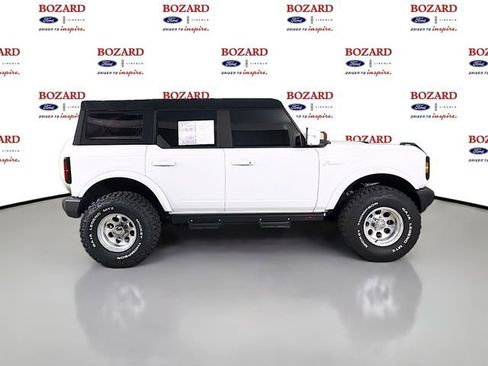 Used 2023 Ford Bronco Outer Banks AWD/4WD image 9