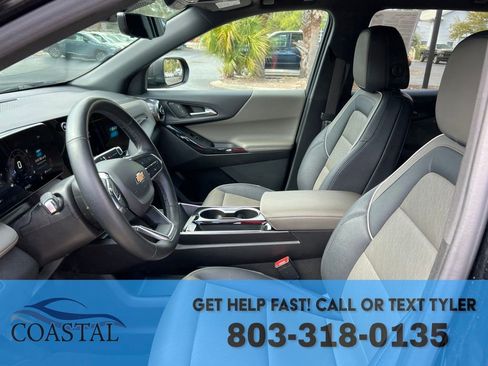 Used 2025 Chevrolet Equinox LT w/ Convenience Package II image 10