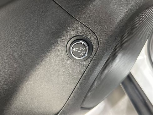 Used 2019 GMC Acadia SLT image 13