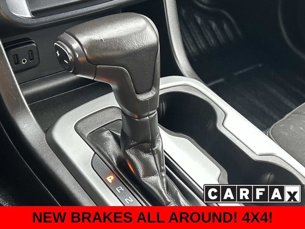 Used 2021 Chevrolet Colorado LT w/ Fleet Safety Package AWD/4WD image 25