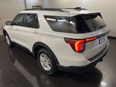 New 2026 Ford Explorer Active image 4