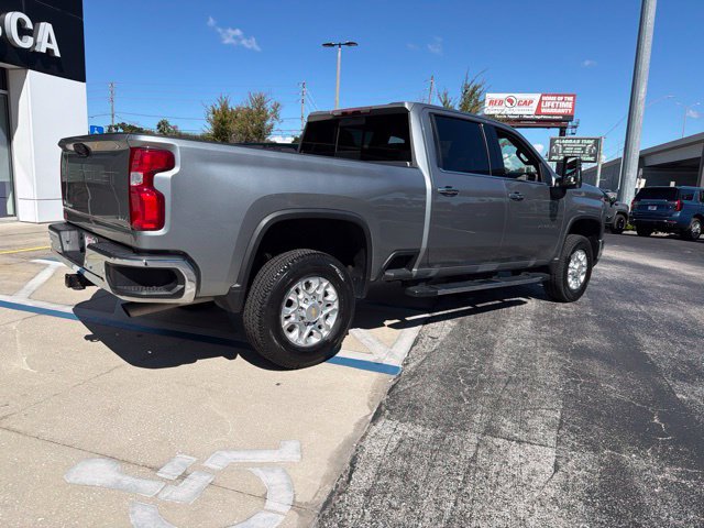 Used 2024 Chevrolet Silverado 2500 LTZ w/ LTZ Convenience Package AWD/4WD image 7