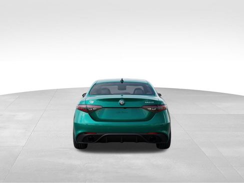 Used 2025 Alfa Romeo Giulia w/ Driving Assist Package RWD image 8