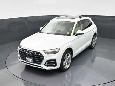 Used 2021 Audi Q5 2.0T Premium Plus w/ Premium Plus Package AWD/4WD image 16