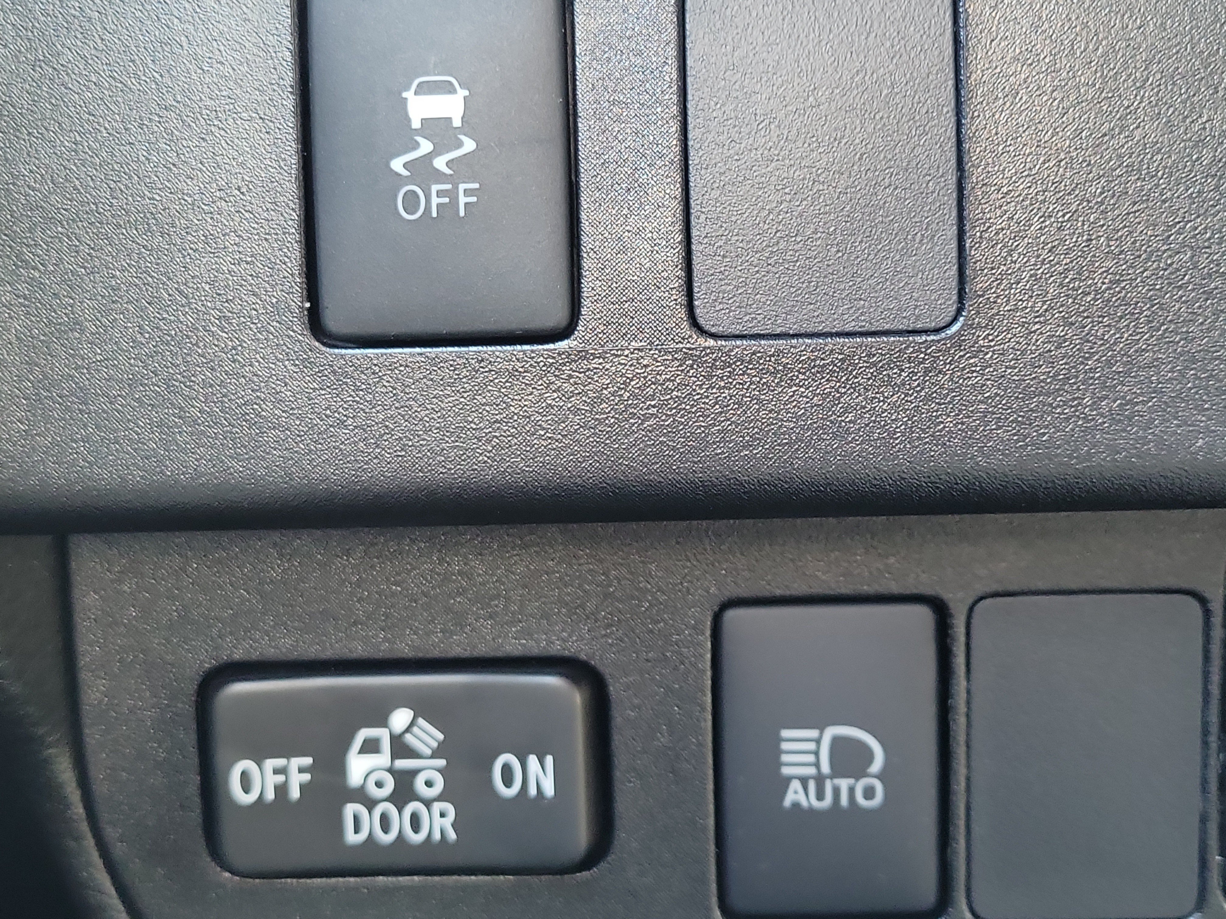 Used 2021 Toyota Tacoma SR5 RWD image 32