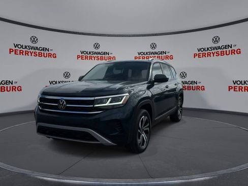 Used 2023 Volkswagen Atlas SEL AWD/4WD image 3