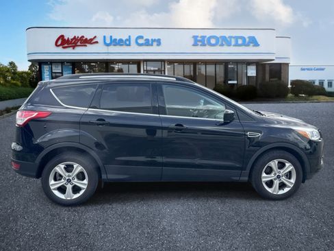 Used 2016 Ford Escape SE w/ Equipment Group 201A AWD/4WD image 6