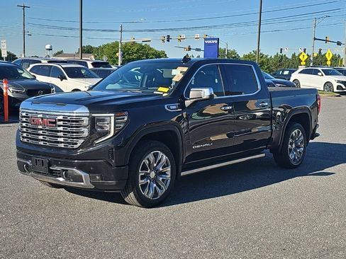 Used 2023 GMC Sierra 1500 Denali w/ Denali Reserve Package AWD/4WD image 16