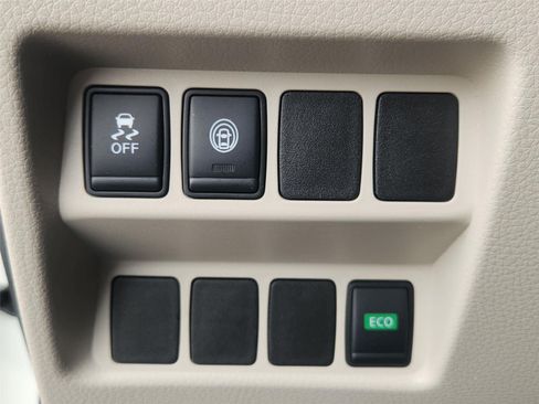 Used 2019 Nissan Rogue Sport SV FWD image 17