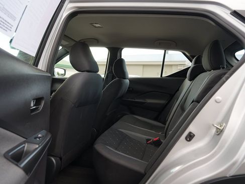 Used 2020 Nissan Kicks S FWD image 18